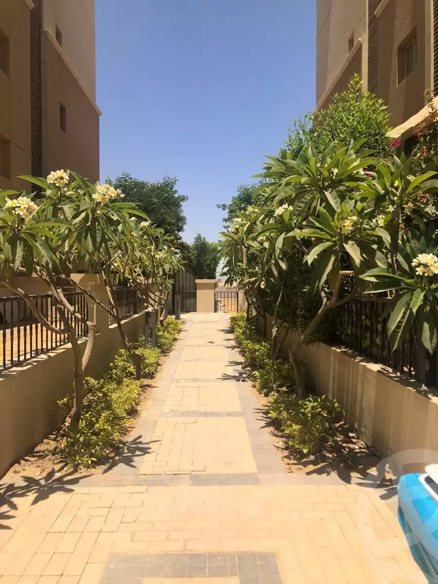 https://aqarmap.com.eg/ar/listing/6559840-for-sale-cairo-new-cairo-compounds-sarai-esse-residence-sarai