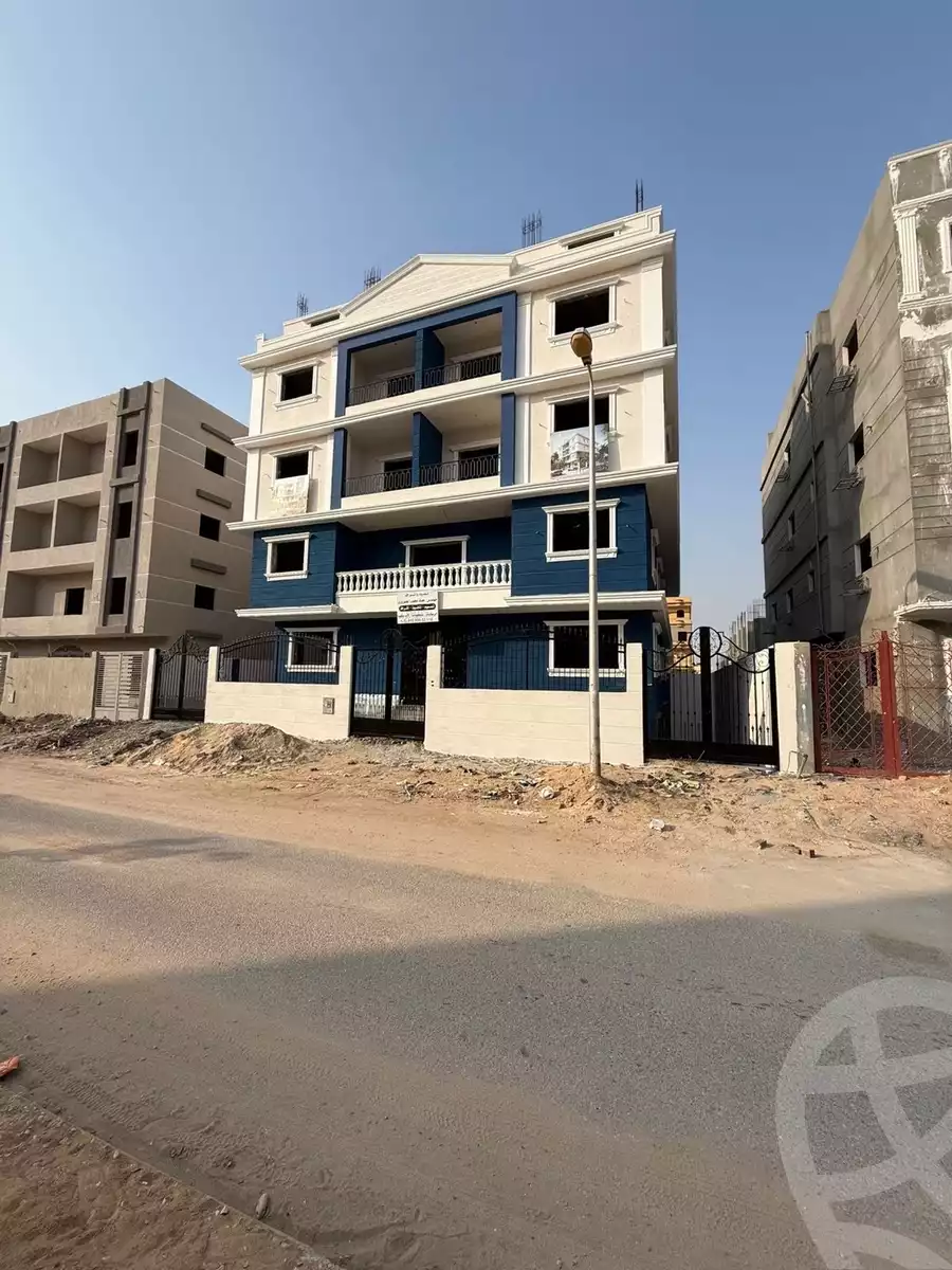 https://aqarmap.com.eg/en/listing/6560157-for-sale-sharqia-10th-of-ramadan-financial-and-business-district