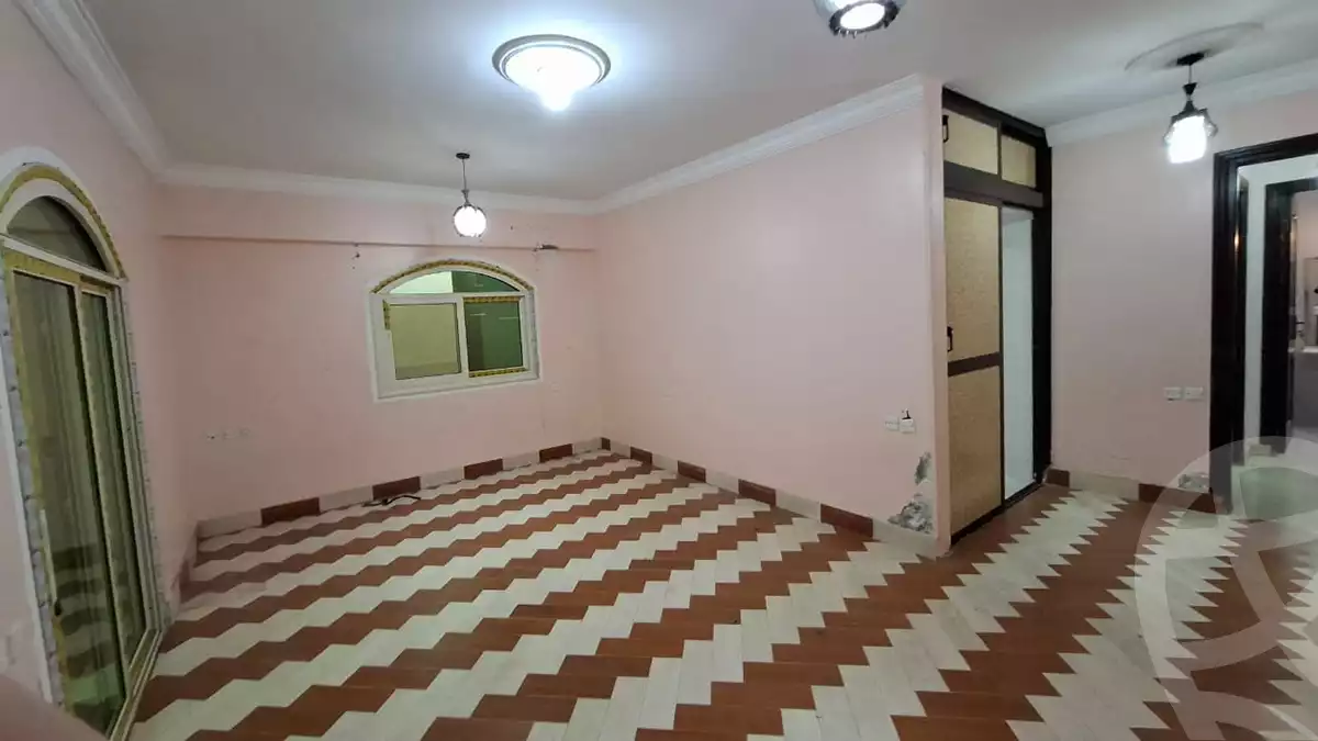 https://aqarmap.com.eg/ar/listing/6560559-for-rent-cairo-el-sheikh-zayed-city-shr-lshbb