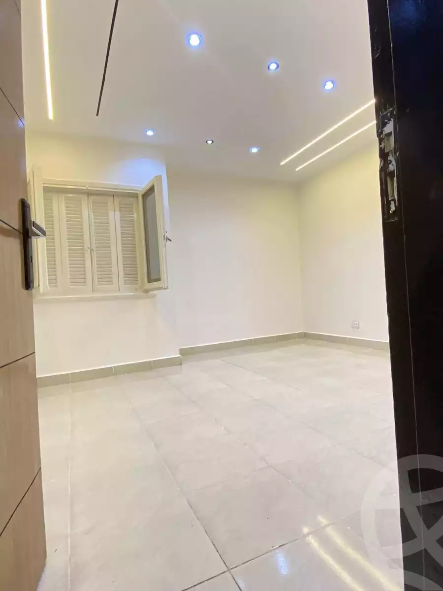 https://aqarmap.com.eg/ar/listing/6561098-for-sale-alexandria-l-jmy-lbytsh-al-samalehy-1-st