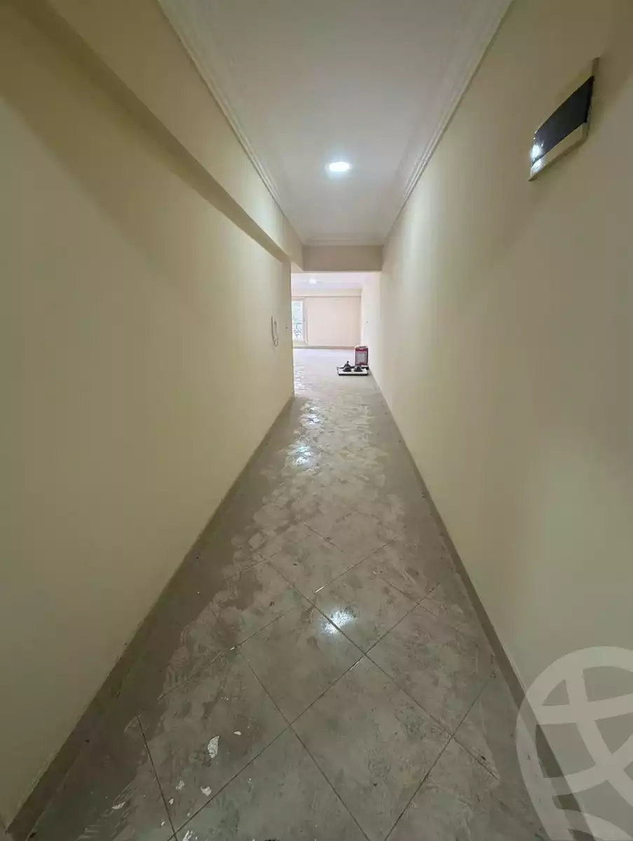 https://aqarmap.com.eg/en/listing/6563138-for-rent-alexandria-zezenia-riad-st