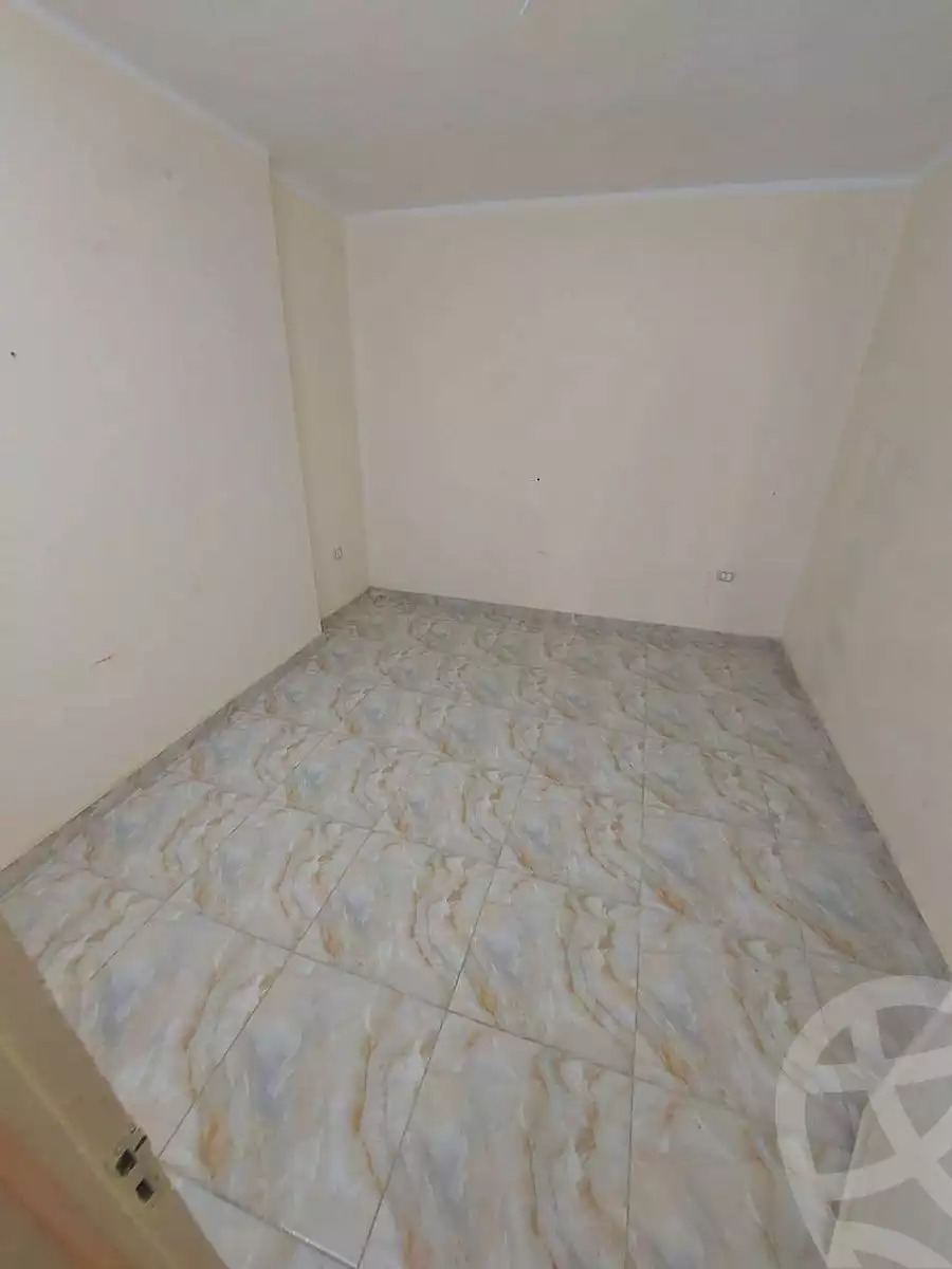 https://aqarmap.com.eg/en/listing/6563277-for-sale-cairo-helwan-helwan-el-sharkeya-ryad-pasha-st