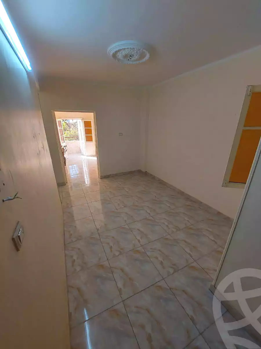 https://aqarmap.com.eg/en/listing/6563277-for-sale-cairo-helwan-helwan-el-sharkeya-ryad-pasha-st