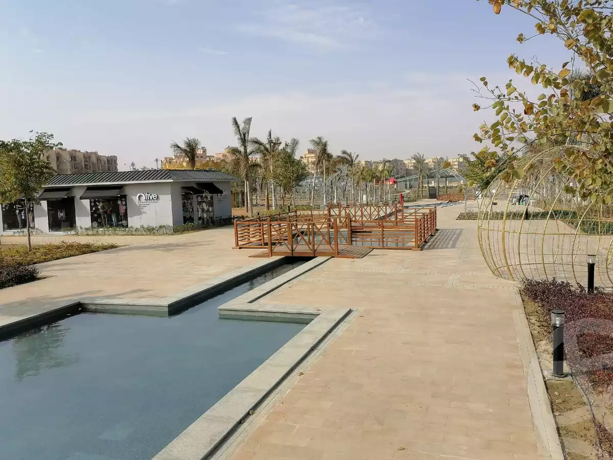 https://aqarmap.com.eg/ar/listing/6563877-for-sale-cairo-el-sheikh-zayed-city-compounds-zyd-wr-llttwyr-park-towers-zed-el-sheikh-zayed-compound