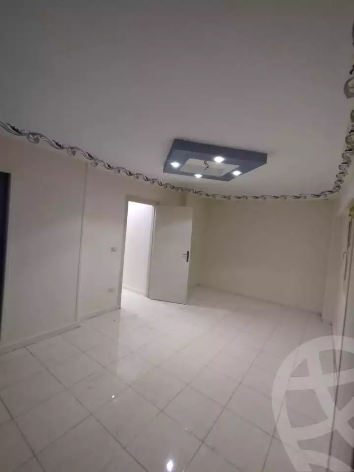 https://aqarmap.com.eg/ar/listing/6565970-for-sale-alexandria-l-jmy-lbytsh-al-kaada-st