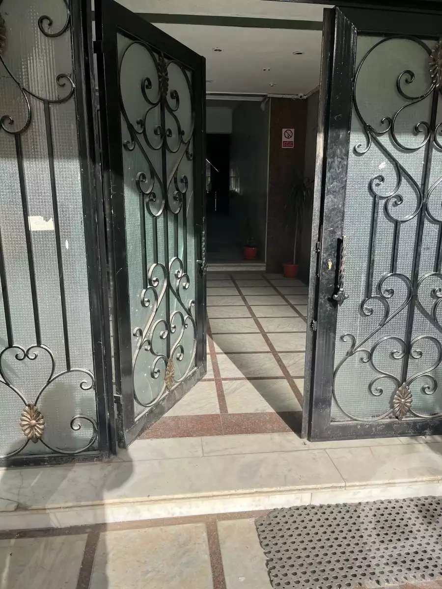 https://aqarmap.com.eg/en/listing/6568074-for-sale-cairo-al-oubour-el-hay-el-sabaa-ammar-ibn-yasser-st