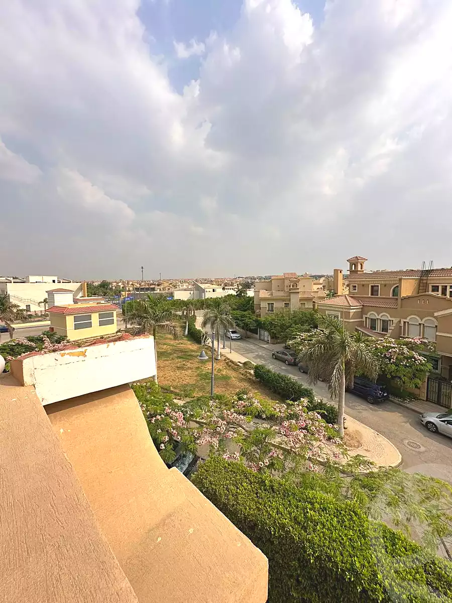 فيلا بـ٦ غرف نوم في ليه روا القاهره الجديده، صورة ٦ من ١٦