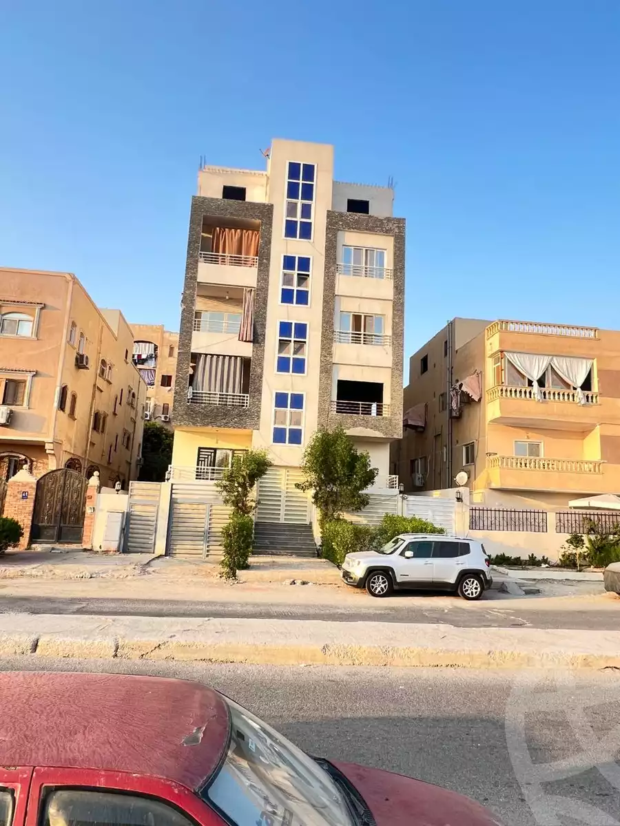 https://aqarmap.com.eg/en/listing/6570557-for-sale-cairo-el-sheikh-zayed-city-el-hay-el-hady-ashaer