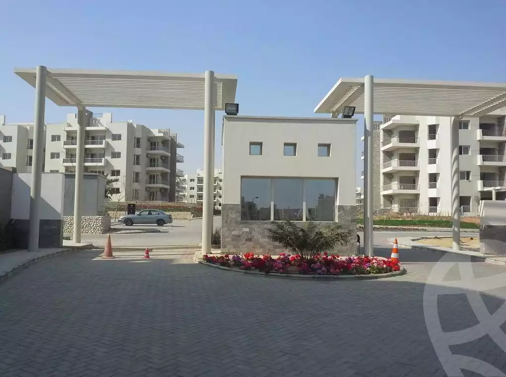 https://aqarmap.com.eg/en/listing/6570965-for-rent-cairo-el-sheikh-zayed-city-compounds-dh-drys