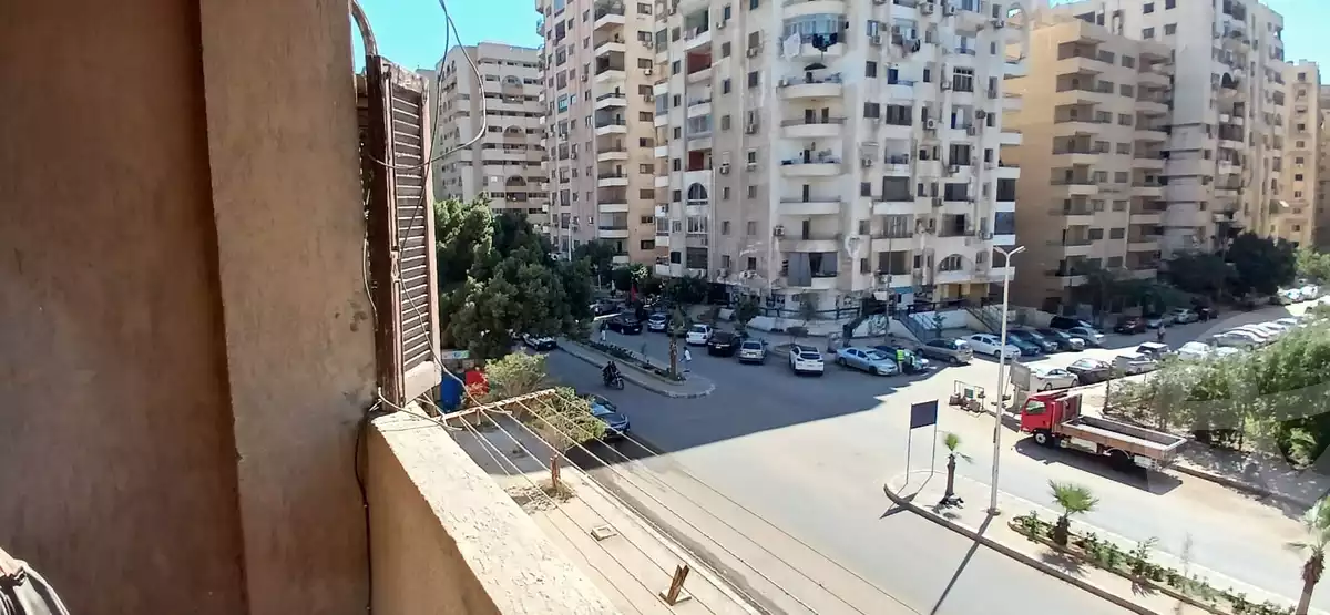 https://aqarmap.com.eg/en/listing/6573799-for-sale-cairo-nasr-city-el-hay-el-asher-mskn-sqr-qrysh