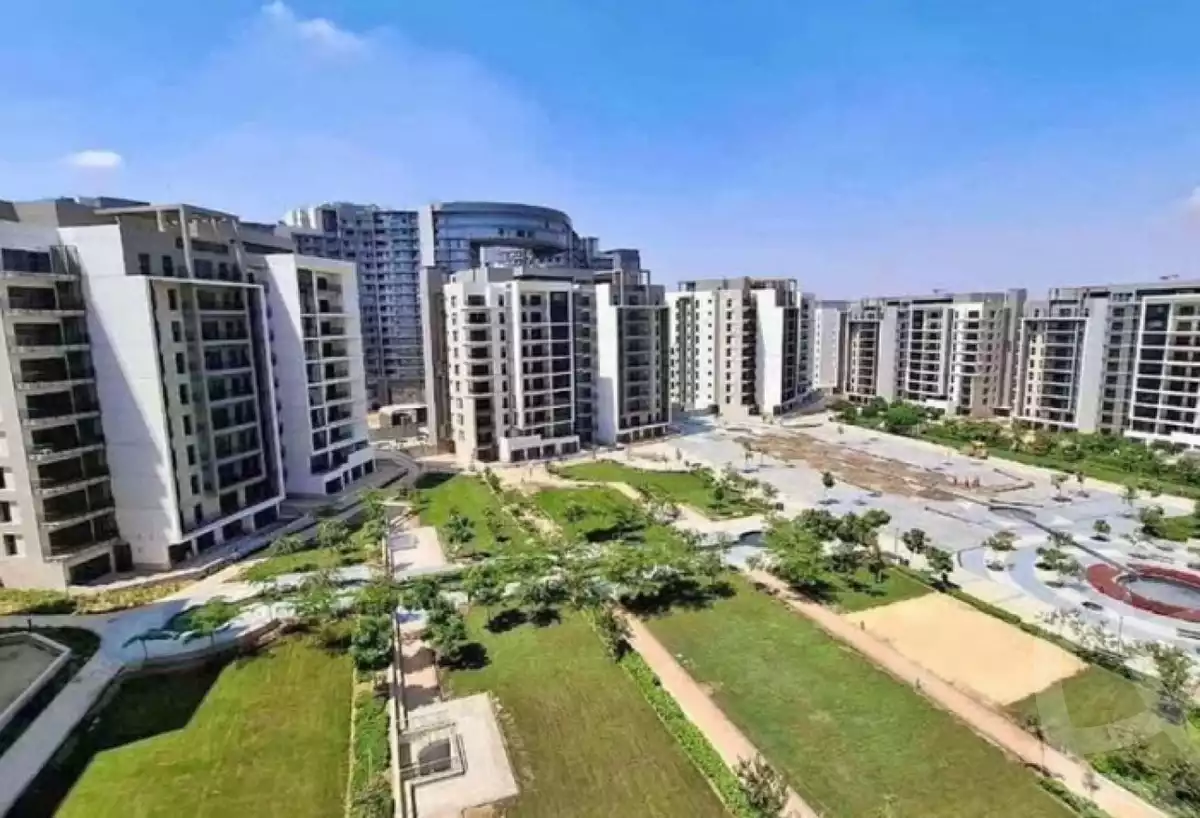 https://aqarmap.com.eg/ar/listing/6574100-for-sale-cairo-el-sheikh-zayed-city-lshykh-zyd-ljdyd-solana-compound-ora