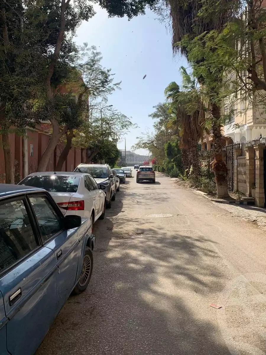 https://aqarmap.com.eg/en/listing/6574524-for-sale-cairo-el-haram-shareaa-el-haram