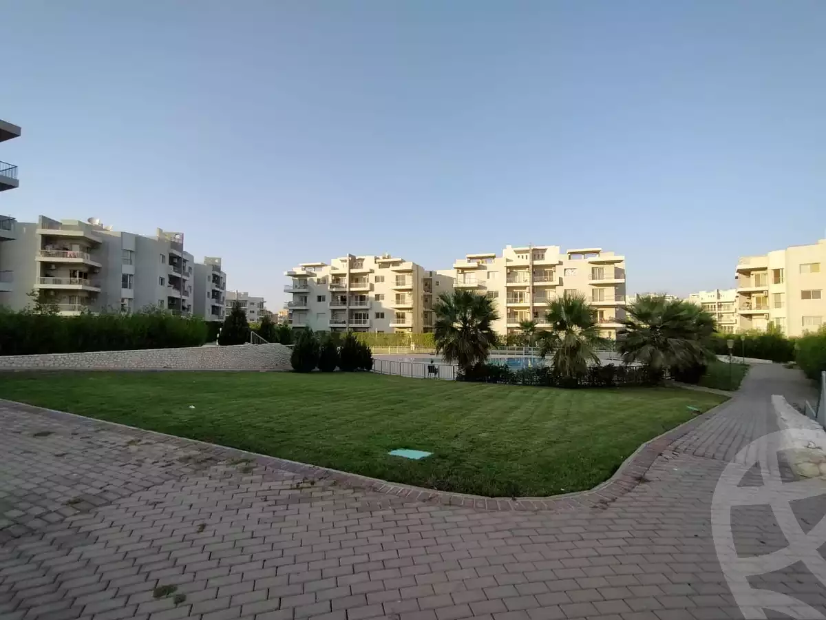 https://aqarmap.com.eg/ar/listing/6574674-for-sale-cairo-el-sheikh-zayed-city-compounds-dh-drys