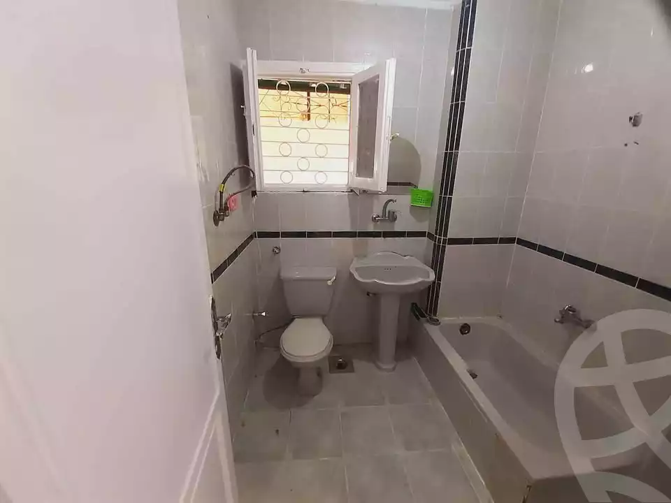 https://aqarmap.com.eg/en/listing/6577120-for-sale-alexandria-l-jmy-shataa-el-nakheel