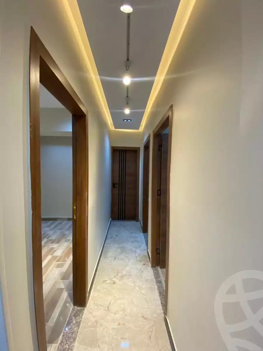 https://aqarmap.com.eg/ar/listing/6579929-for-sale-cairo-el-sheikh-zayed-city-el-hay-elsades-ashaer
