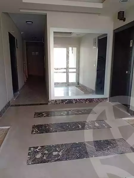 https://aqarmap.com.eg/ar/listing/6580152-for-rent-cairo-el-sheikh-zayed-city-compounds-dh-drys