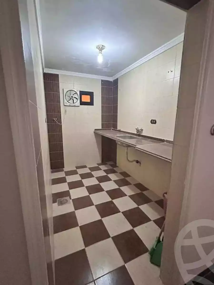 https://aqarmap.com.eg/en/listing/6580648-for-sale-alexandria-lsywf-el-falki