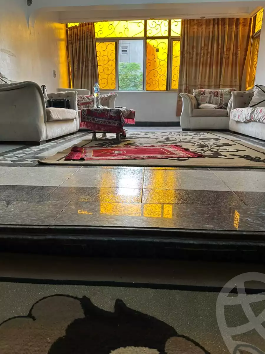 https://aqarmap.com.eg/ar/listing/6580806-for-sale-cairo-el-sheikh-zayed-city-el-hay-elawel-street-10