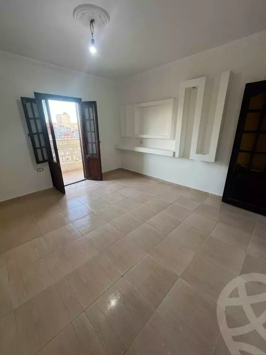 https://aqarmap.com.eg/en/listing/6582104-for-rent-alexandria-bahray-el-anfoshy-al-mosafer-khana-st