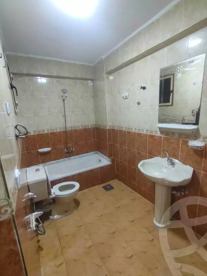 https://aqarmap.com.eg/en/listing/6582367-for-sale-alexandria-lsywf-el-falki