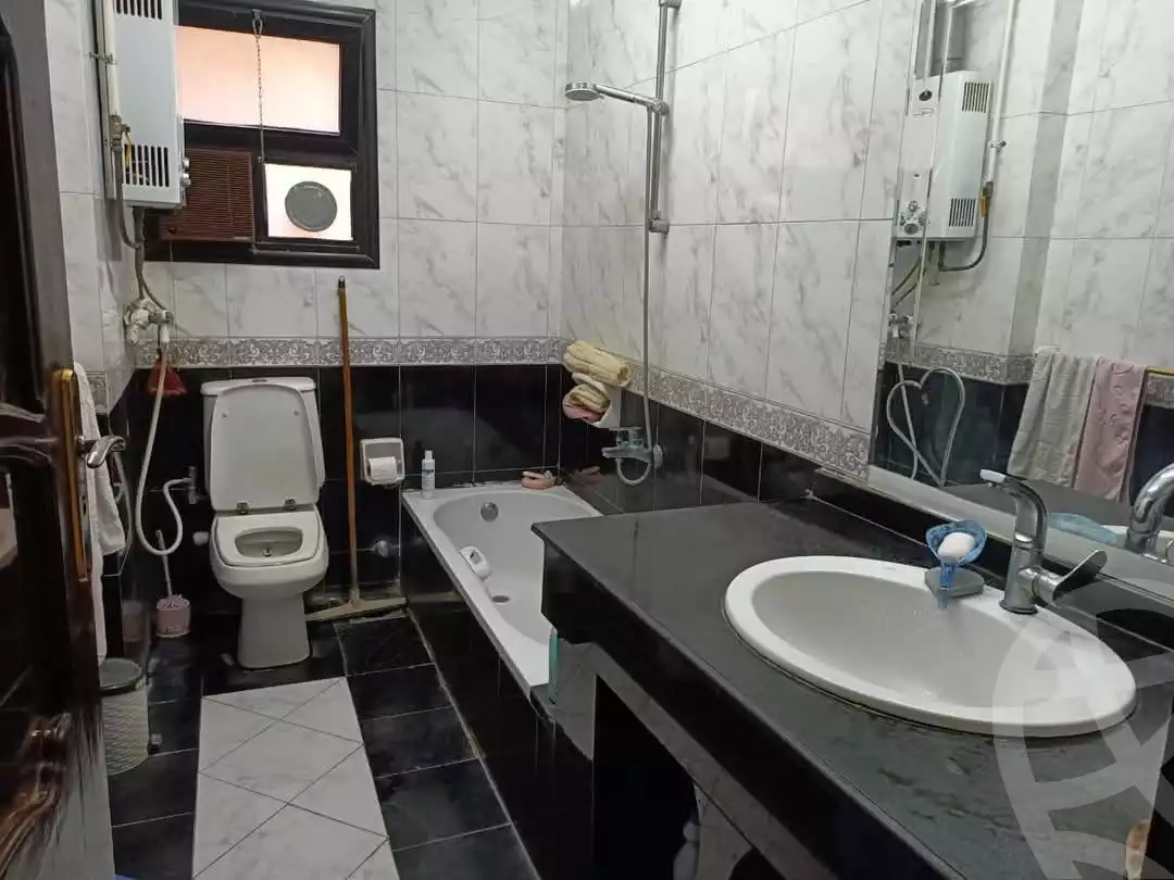 https://aqarmap.com.eg/en/listing/6582701-for-sale-cairo-helwan-rostom-st