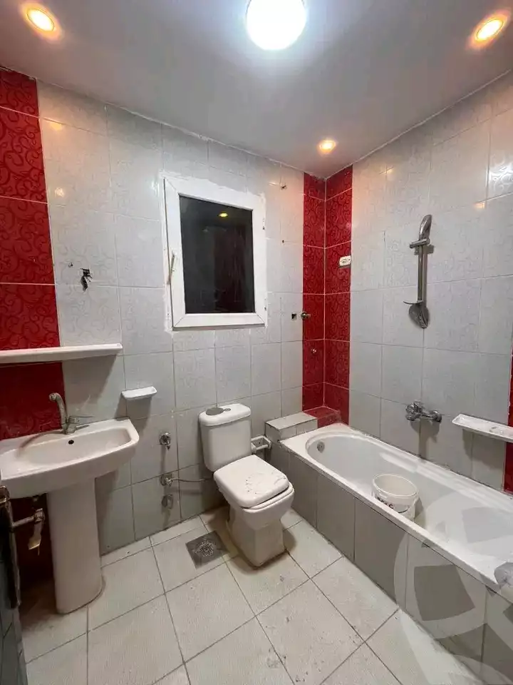 https://aqarmap.com.eg/en/listing/6582722-for-sale-alexandria-l-jmy-lbytsh-ain-shams-st