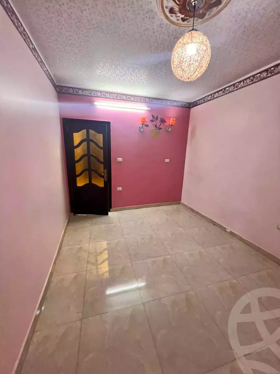 https://aqarmap.com.eg/en/listing/6583462-for-sale-qalyubia-shubra-el-khaima-om-bayoumi