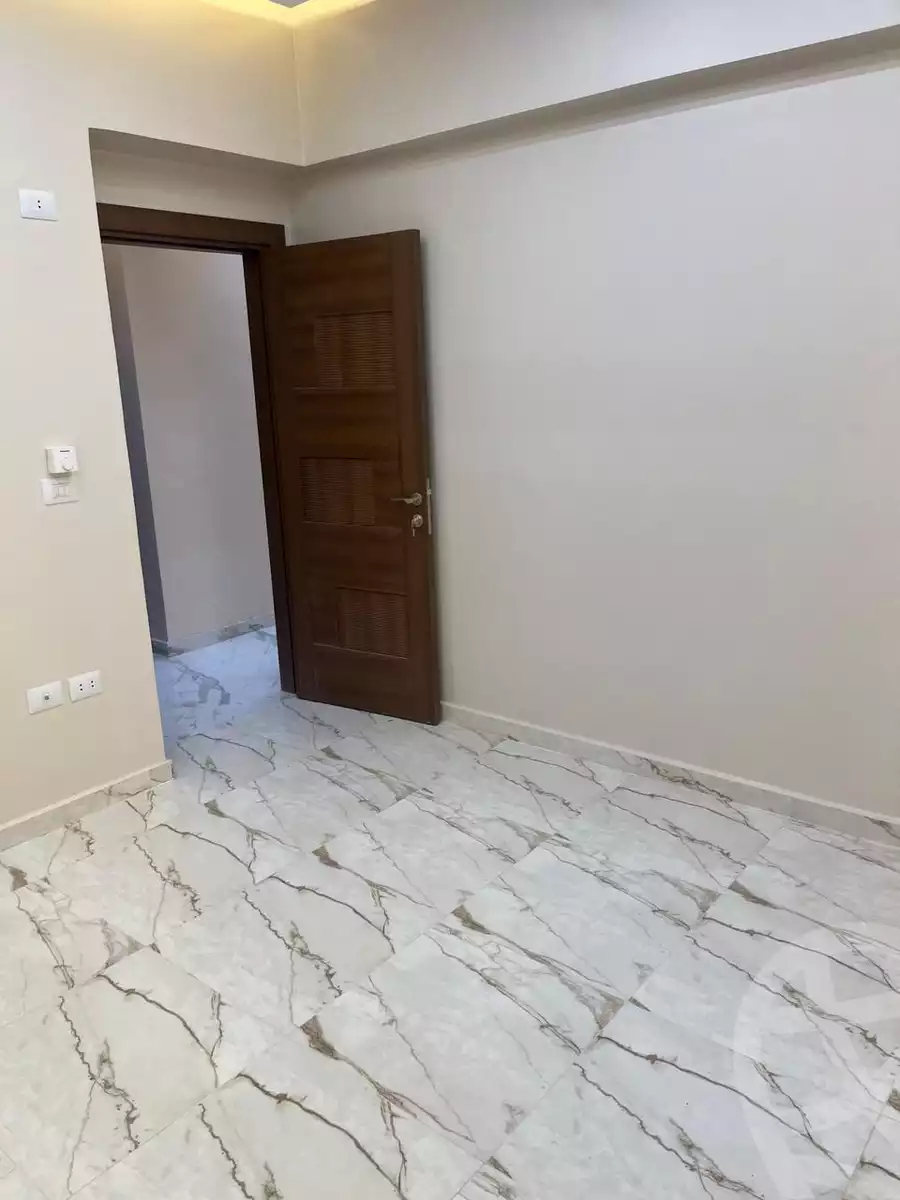https://aqarmap.com.eg/ar/listing/6584081-for-rent-cairo-new-cairo-el-lotus-lotus-north-lmntq-lthny-llwts-lshmly