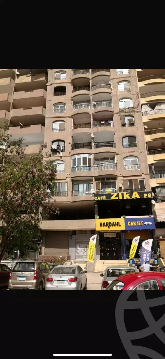 https://aqarmap.com.eg/en/listing/6231492-for-sale-cairo-helwan-hadayek-helwan-nile-corniche-st