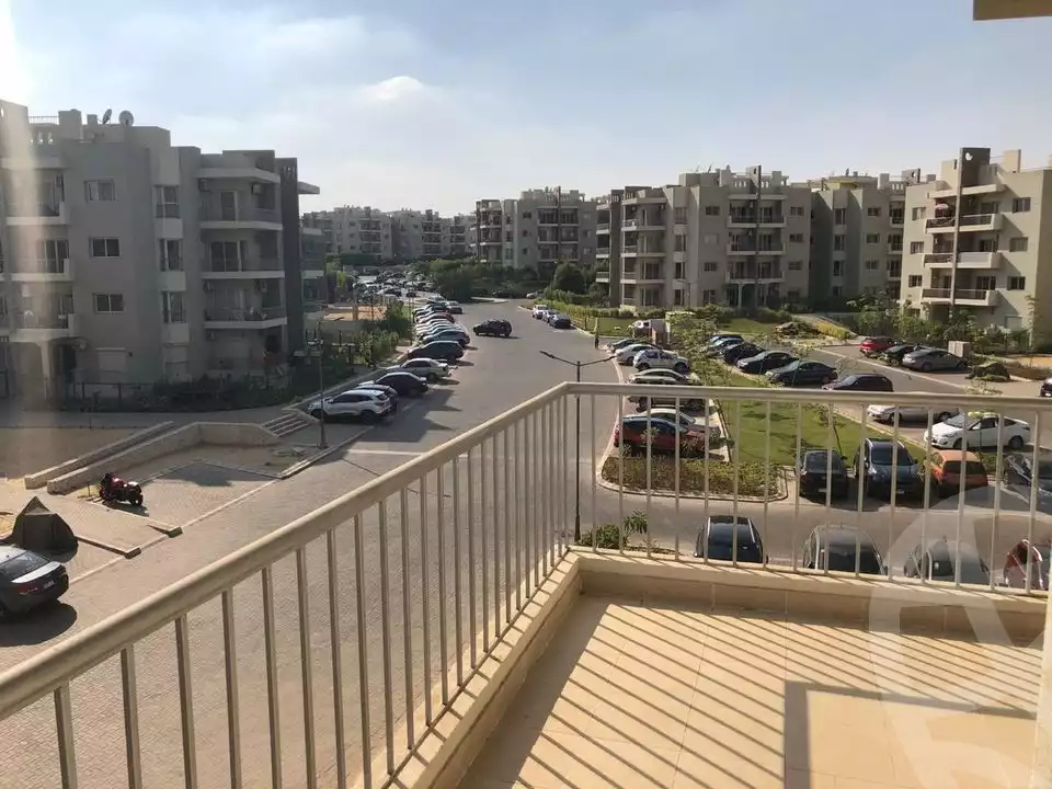 https://aqarmap.com.eg/en/listing/6585472-for-rent-cairo-el-sheikh-zayed-city-compounds-dh-drys