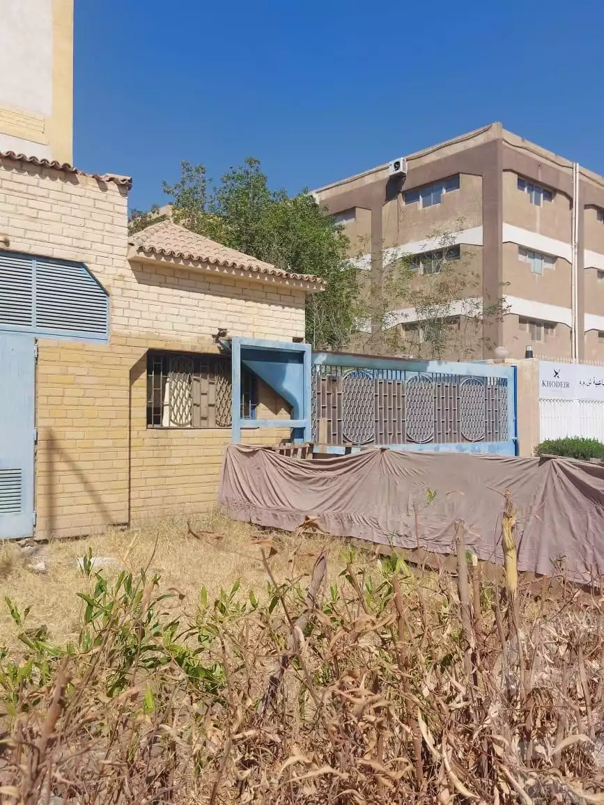 https://aqarmap.com.eg/ar/listing/6587771-for-sale-cairo-6th-of-october-el-mantqa-el-snaaaya-industrial-zone-1