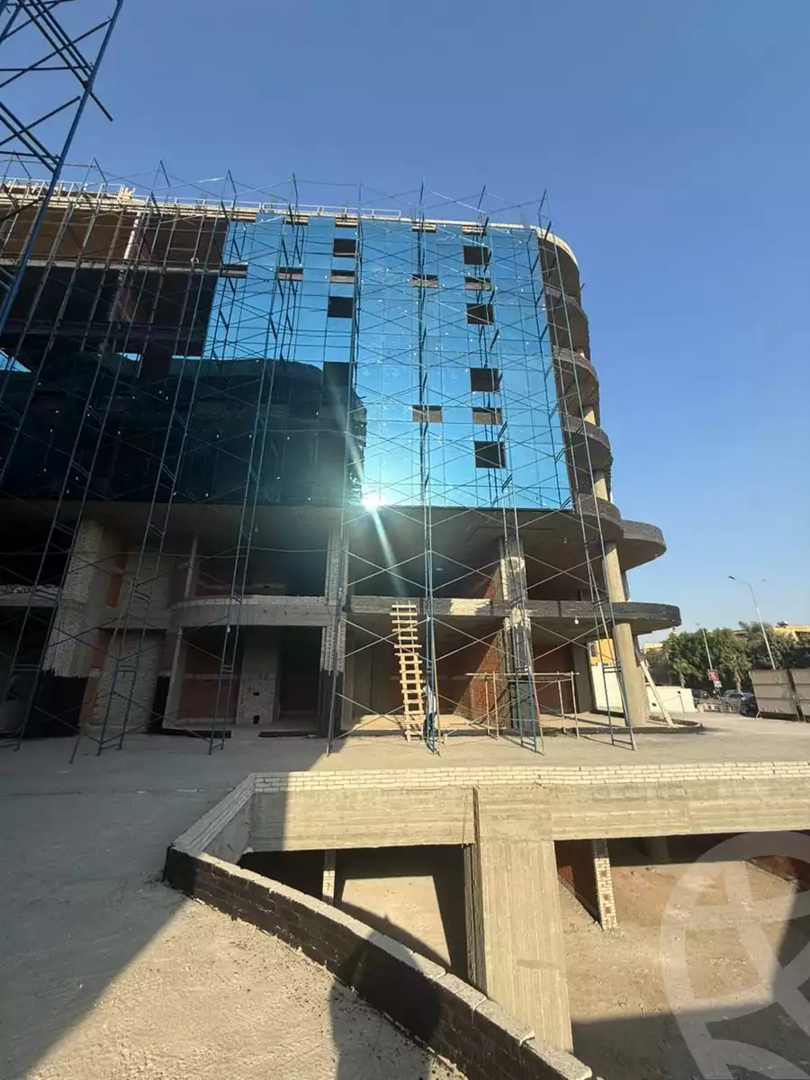 https://aqarmap.com.eg/ar/listing/6587951-for-sale-cairo-el-sheikh-zayed-city-compounds-101-mall