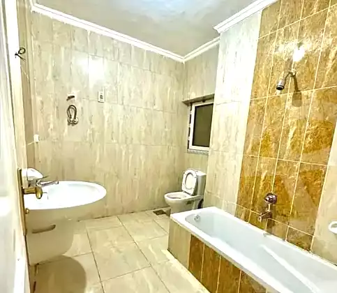 https://aqarmap.com.eg/ar/listing/6589550-for-rent-cairo-el-maadi-compounds-hayah-degla-compound