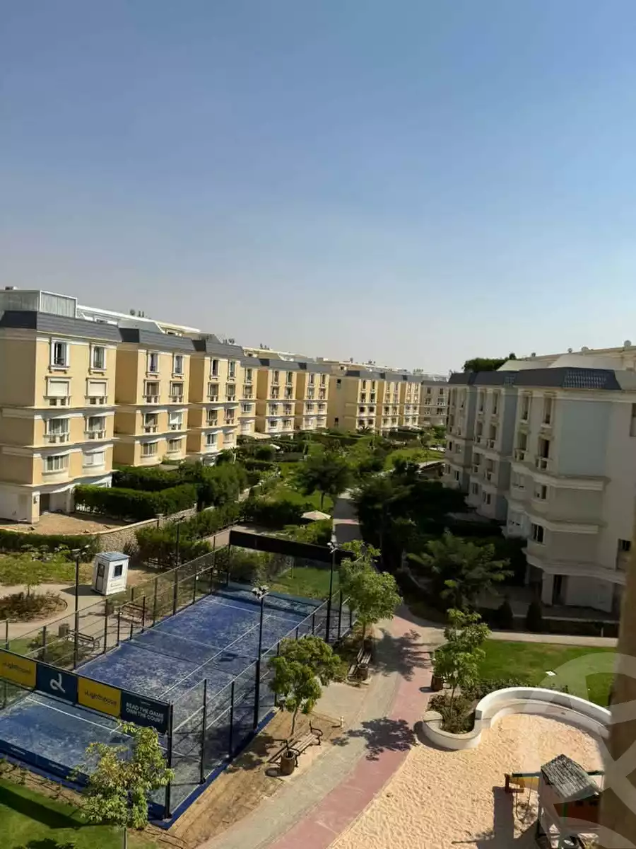 https://aqarmap.com.eg/en/listing/6590368-for-sale-cairo-new-cairo-compounds-mountain-view-hyde-park