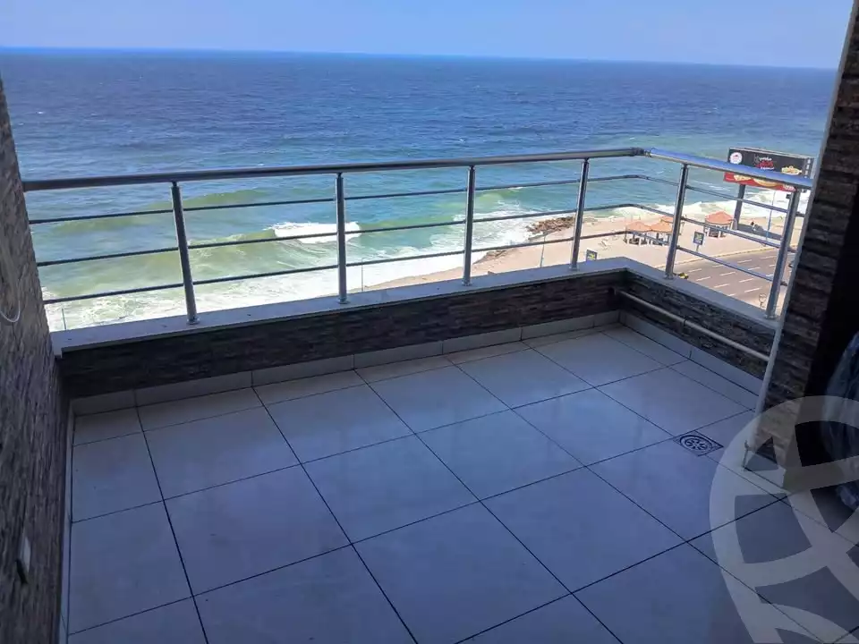 https://aqarmap.com.eg/ar/listing/6592470-for-sale-alexandria-camp-cesar-el-gaish-rd