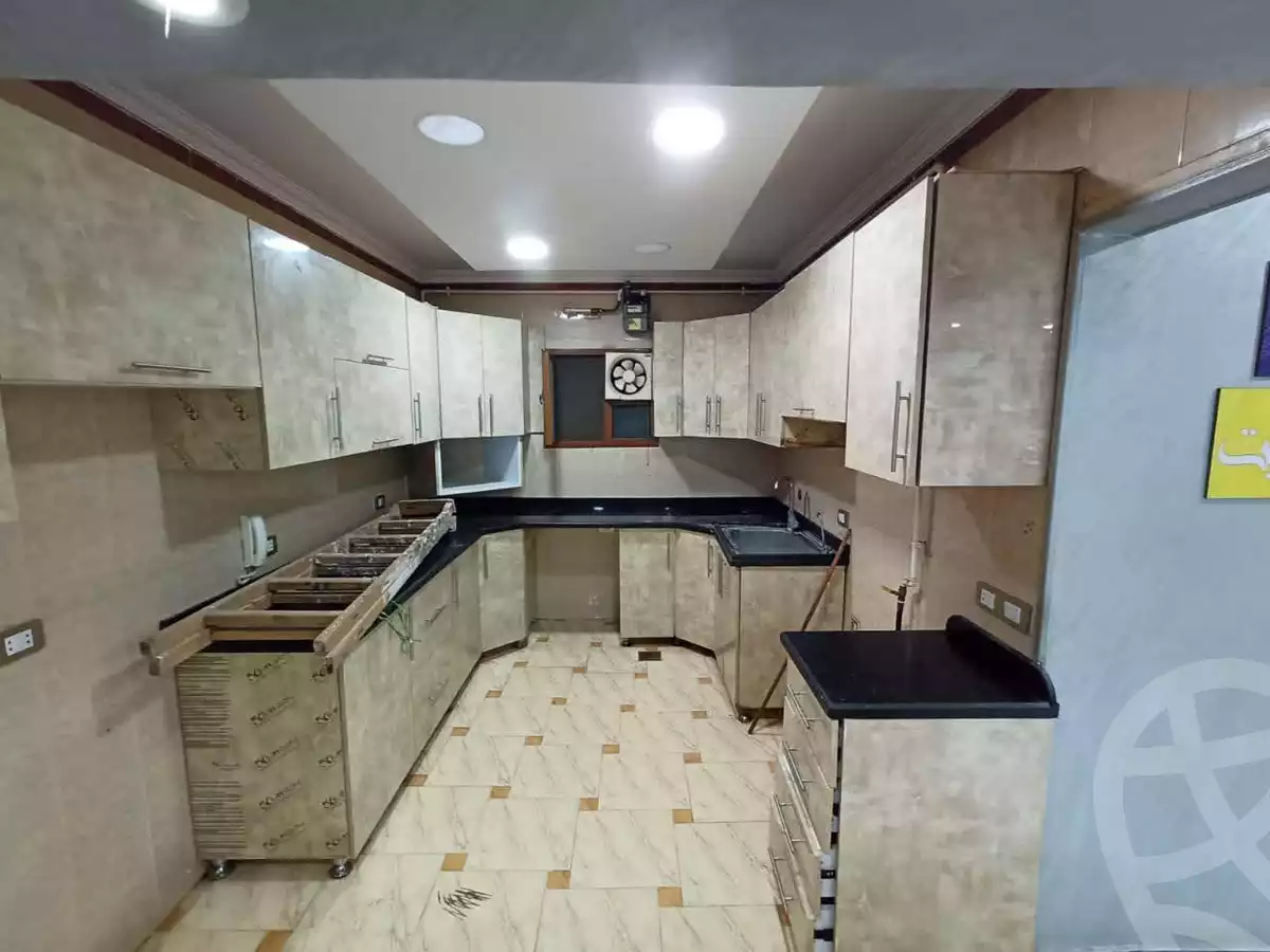https://aqarmap.com.eg/ar/listing/6596370-for-rent-cairo-helwan-helwan-el-sharkeya-el-maraghi-st
