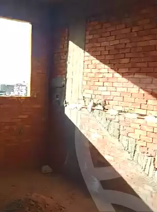https://aqarmap.com.eg/ar/listing/6597342-for-sale-cairo-helwan-el-shareaa-el-sharby-st