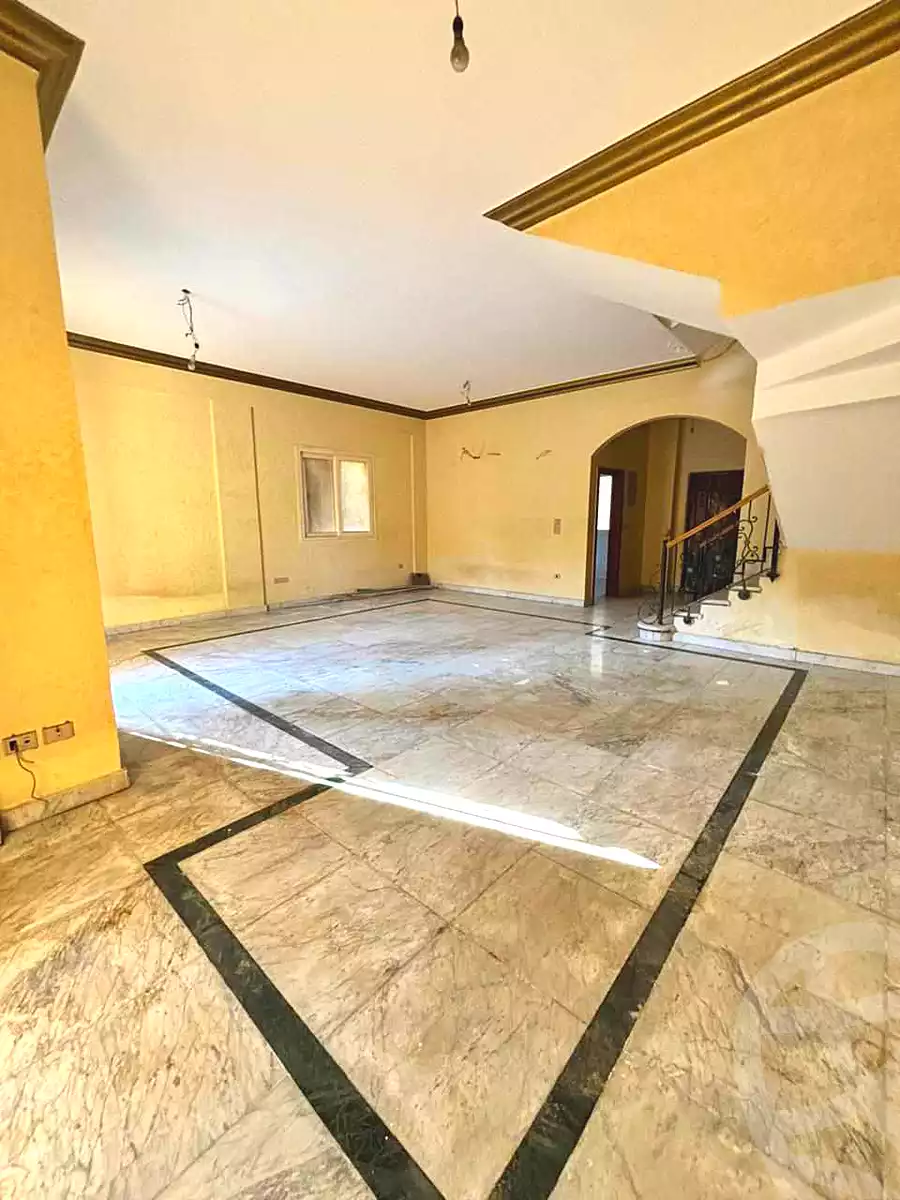 https://aqarmap.com.eg/en/listing/6597499-for-sale-cairo-new-cairo-compounds-moon-valley