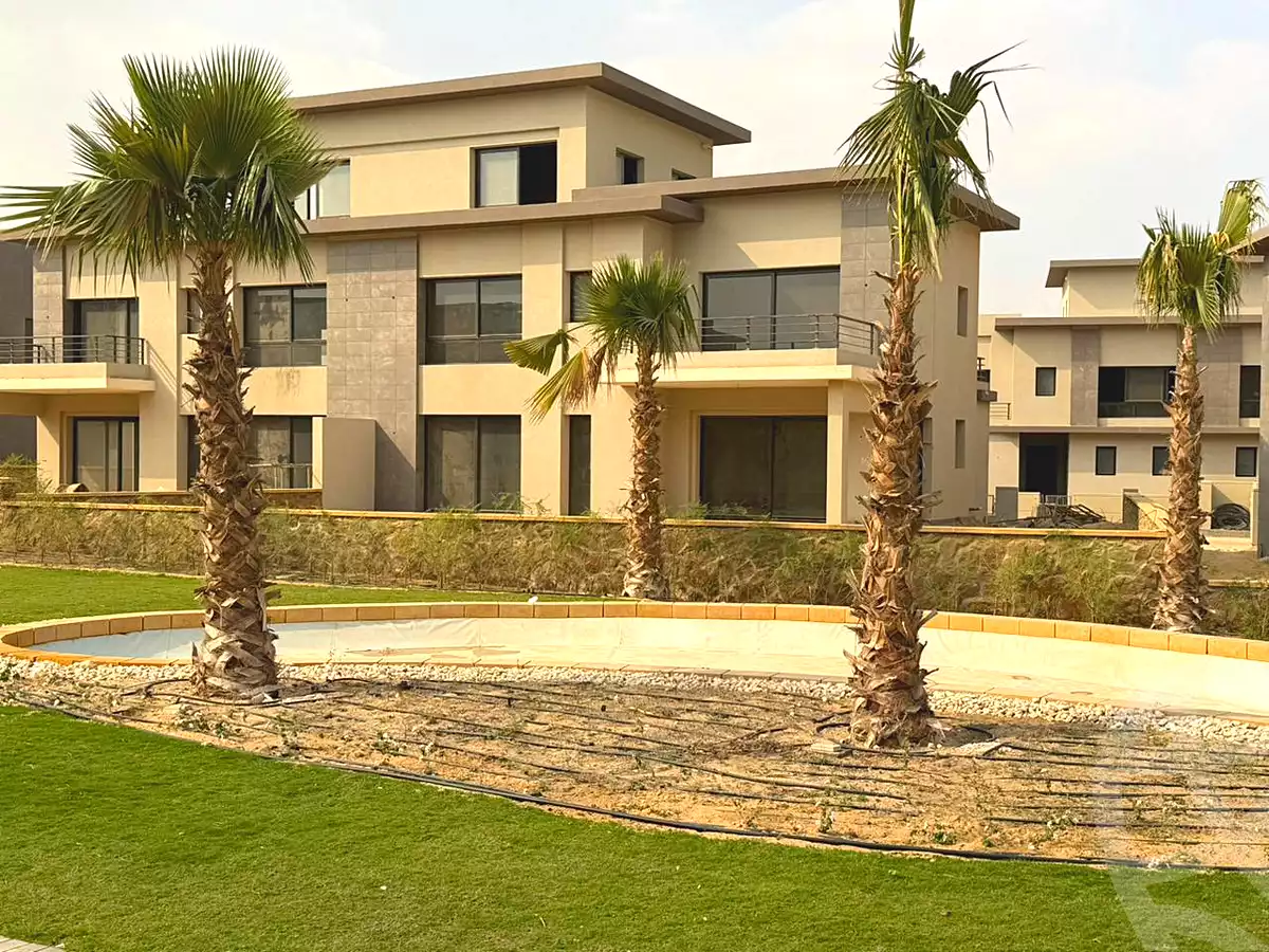 https://aqarmap.com.eg/ar/listing/6597857-for-sale-cairo-new-cairo-compounds-swan-lake-the-phoenix-hassan-allam