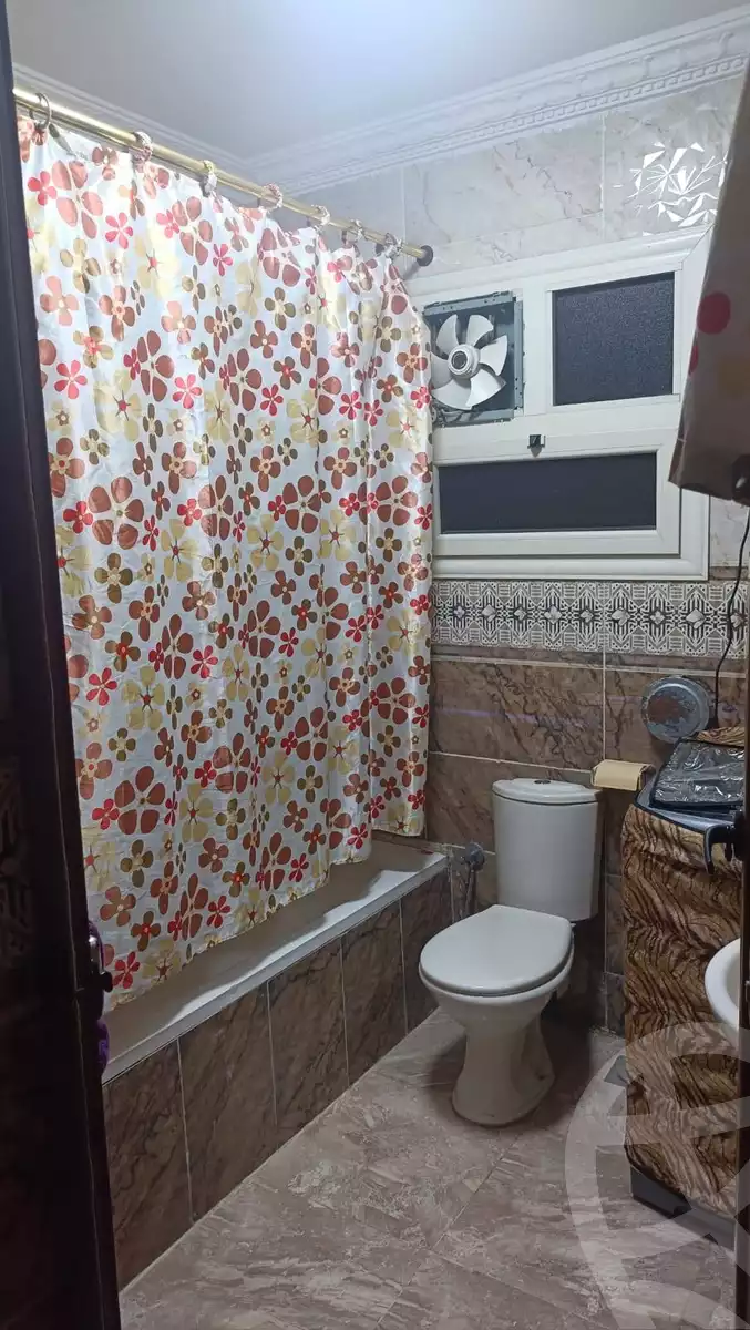 https://aqarmap.com.eg/ar/listing/6599275-for-sale-cairo-helwan-helwan-el-sharkeya-mostafa-safwat-st