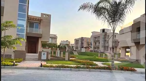 https://aqarmap.com.eg/en/listing/6601884-for-sale-cairo-6th-of-october-compounds-rayos