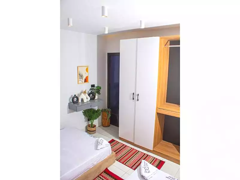 https://aqarmap.com.eg/en/listing/6602149-for-rent-cairo-new-cairo-lrhb-city-phase-4-mostafa-el-nahaas-st