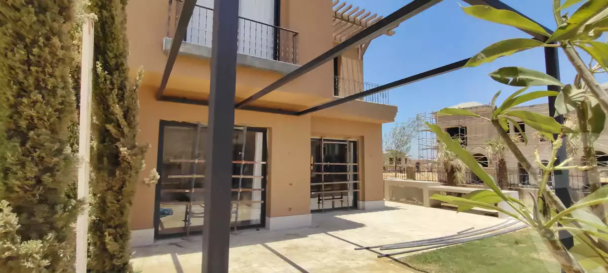 https://aqarmap.com.eg/ar/listing/6563828-for-sale-cairo-el-sheikh-zayed-city-compounds-kmbwnd-fyldj-wyst-dr-llttwyr