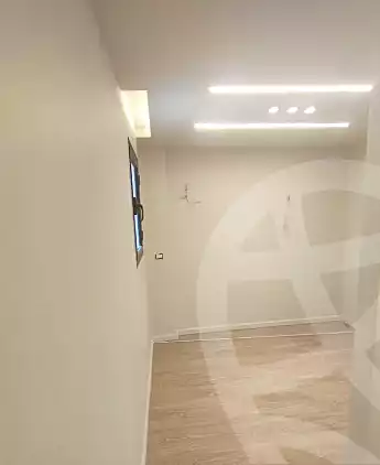 https://aqarmap.com.eg/ar/listing/6604007-for-sale-alexandria-moharram-bey-el-amir-mostafa-st