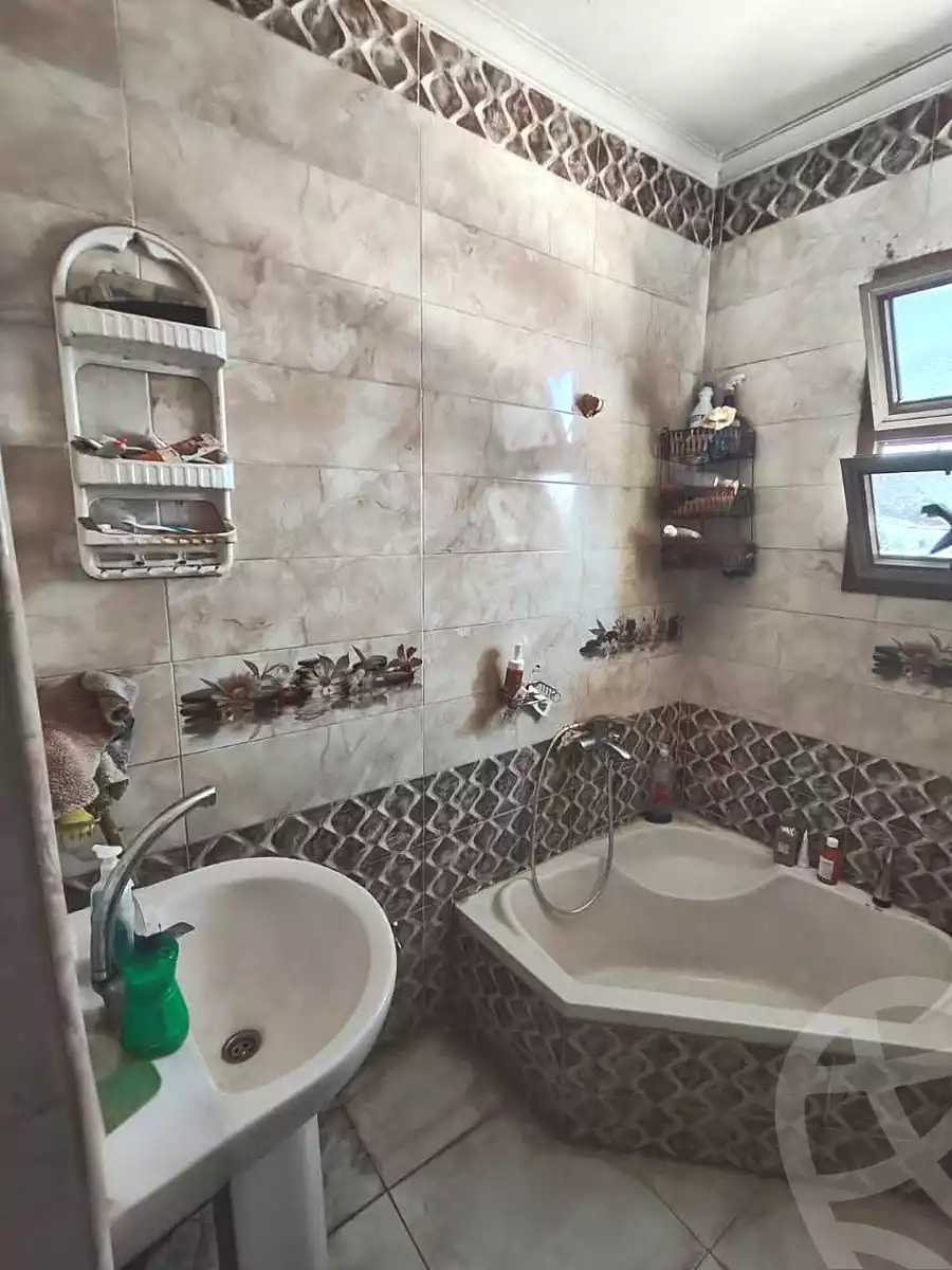 https://aqarmap.com.eg/ar/listing/6604700-for-sale-qalyubia-shubra-el-khaima-el-taawon-city