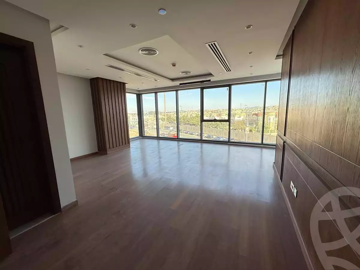 https://aqarmap.com.eg/ar/listing/6605602-for-rent-cairo-new-cairo-90th-street-south-teseen-st