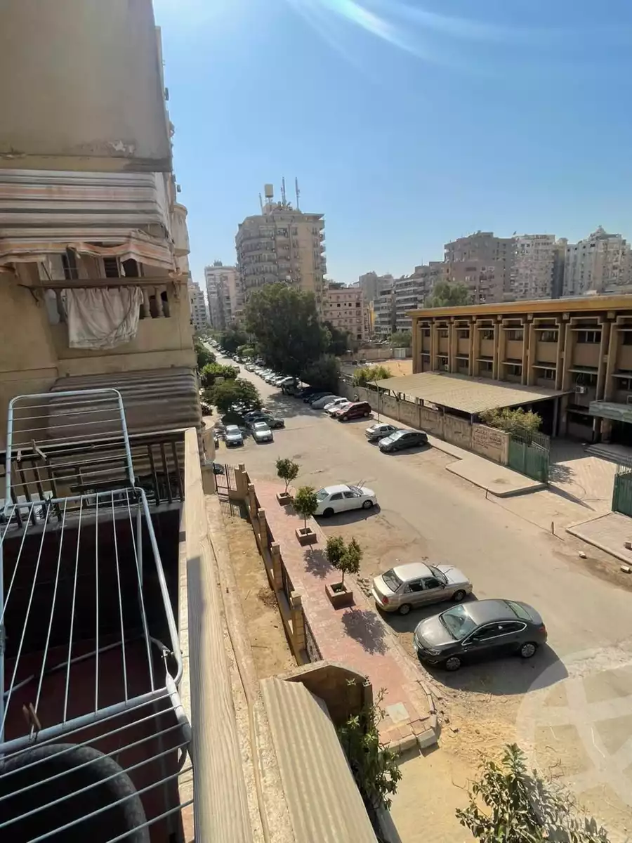 https://aqarmap.com.eg/en/listing/6608827-for-sale-cairo-nasr-city-8th-zone-ahmed-abou-el-ola-st