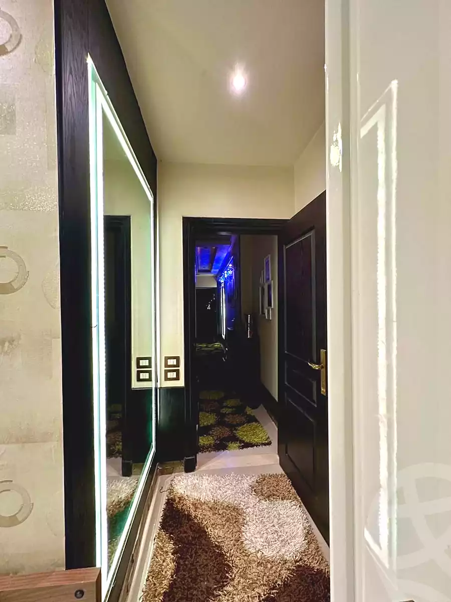 https://aqarmap.com.eg/ar/listing/6609530-for-rent-cairo-6th-of-october-el-ahyaa-neighborhood-2nd-divided-from-al-kafrawei-st