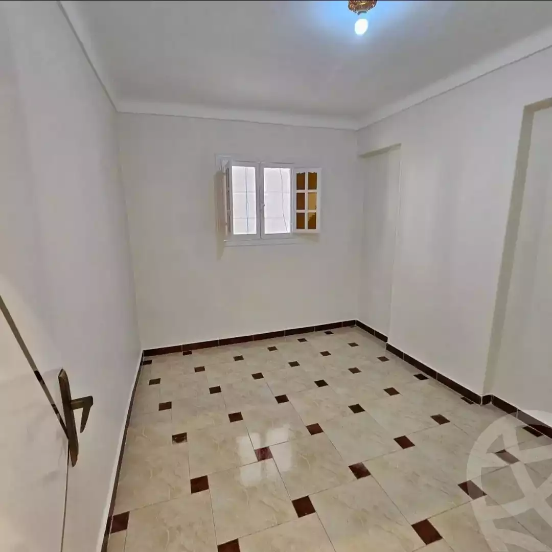 https://aqarmap.com.eg/ar/listing/6610176-for-sale-alexandria-el-asafra-l-sfr-qbly