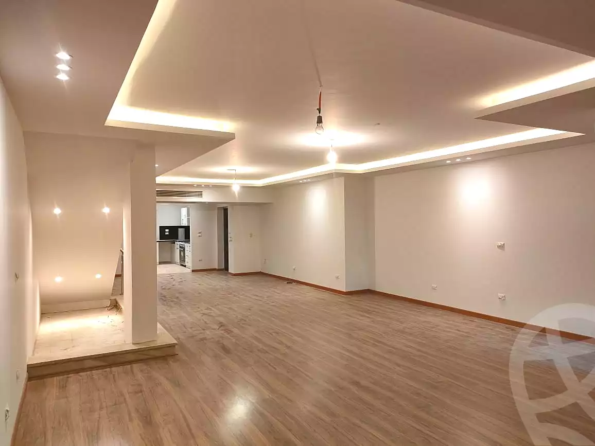 https://aqarmap.com.eg/ar/listing/6610608-for-rent-cairo-new-cairo-compounds-mountain-view-hyde-park